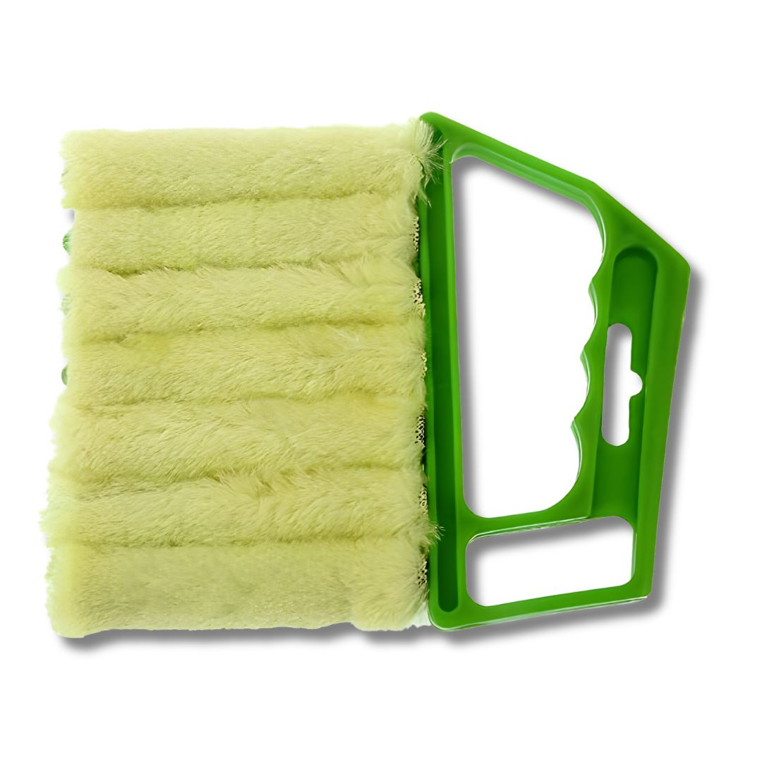 7 finger blind cleaner wiping shutters and louvre doors clean in seconds