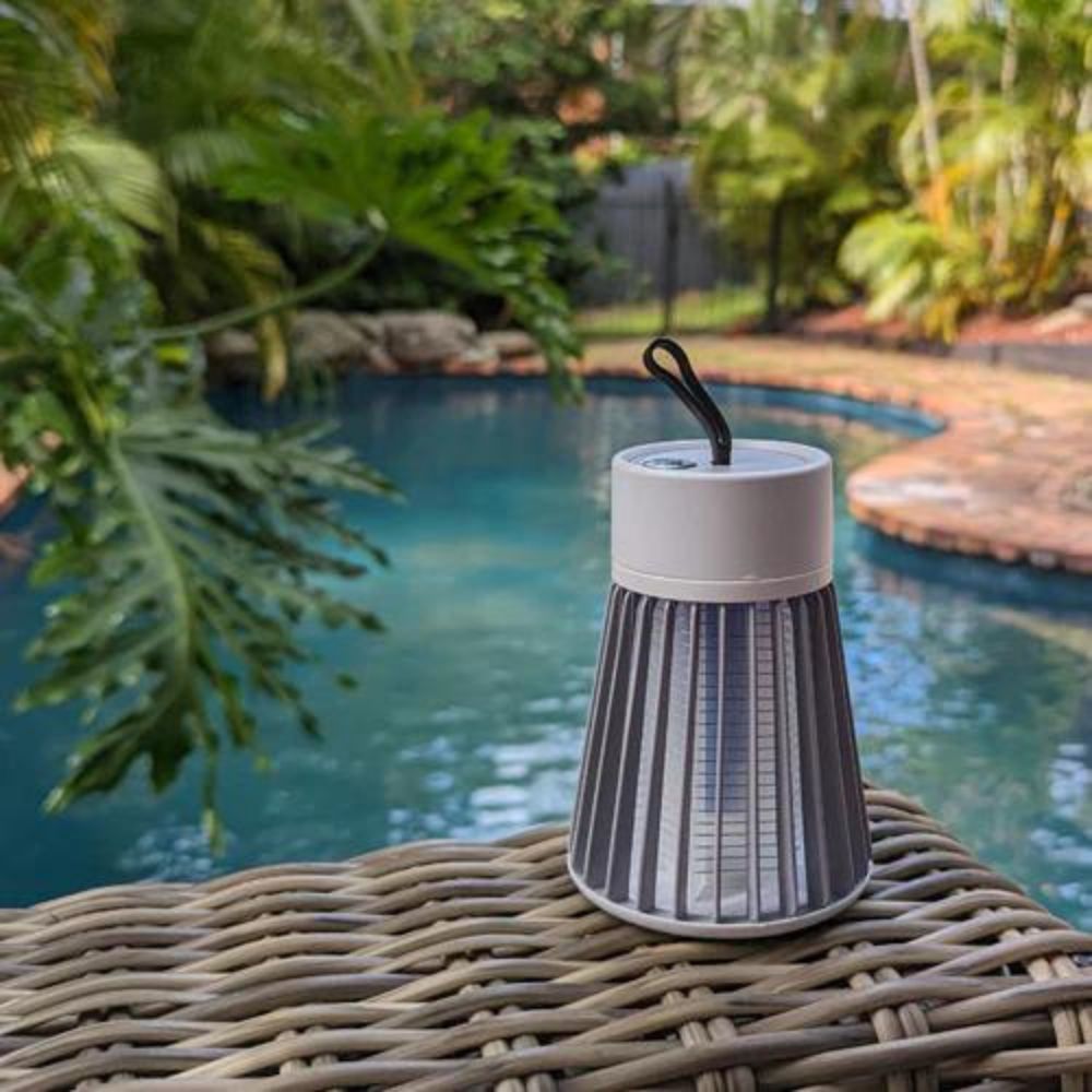 Battery-powered mosquito eliminator for long nights