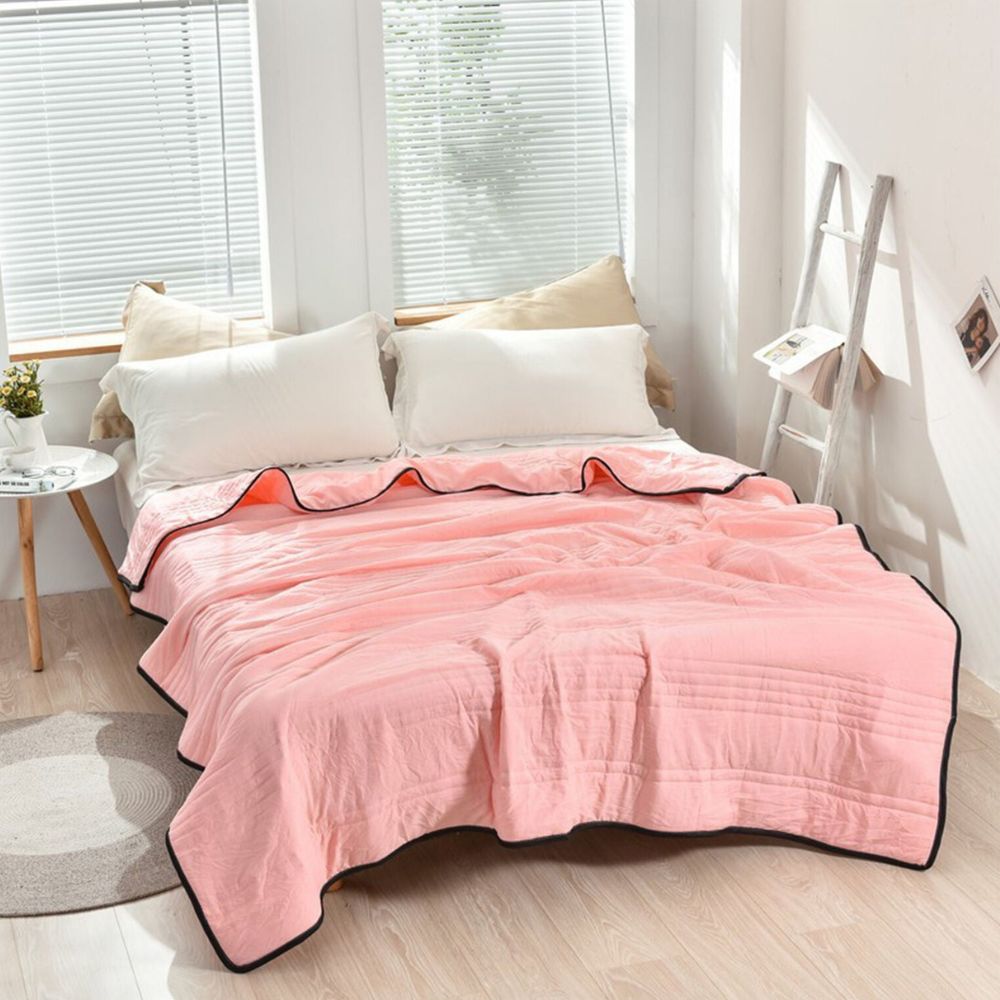year-round comfort cooling comforter